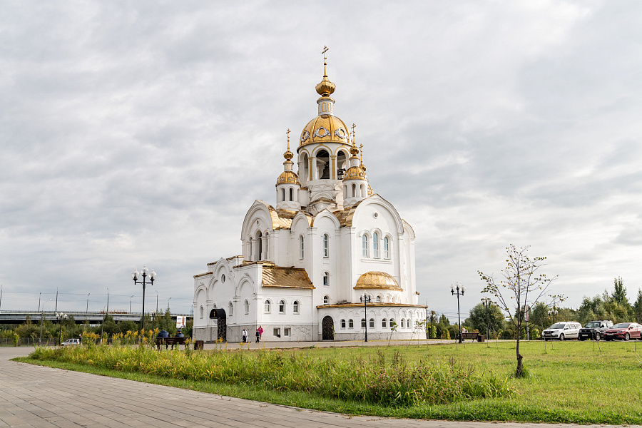 Великое освящение храма Всех святых, в земле Русской просиявших города Ступино
